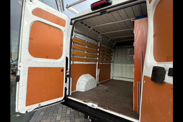 Peugeot Boxer 330 2.2 BlueHDi 120 L2H2 Premium, Trekhaak + Imperiaal