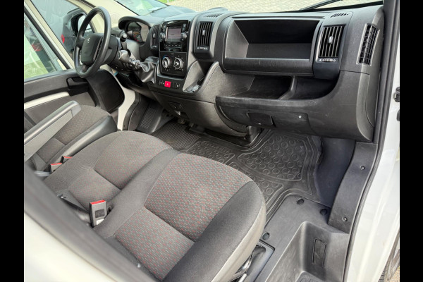 Peugeot Boxer 330 2.2 BlueHDi 120 L2H2 Premium, Trekhaak + Imperiaal