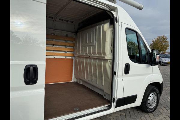 Peugeot Boxer 330 2.2 BlueHDi 120 L2H2 Premium, Trekhaak + Imperiaal