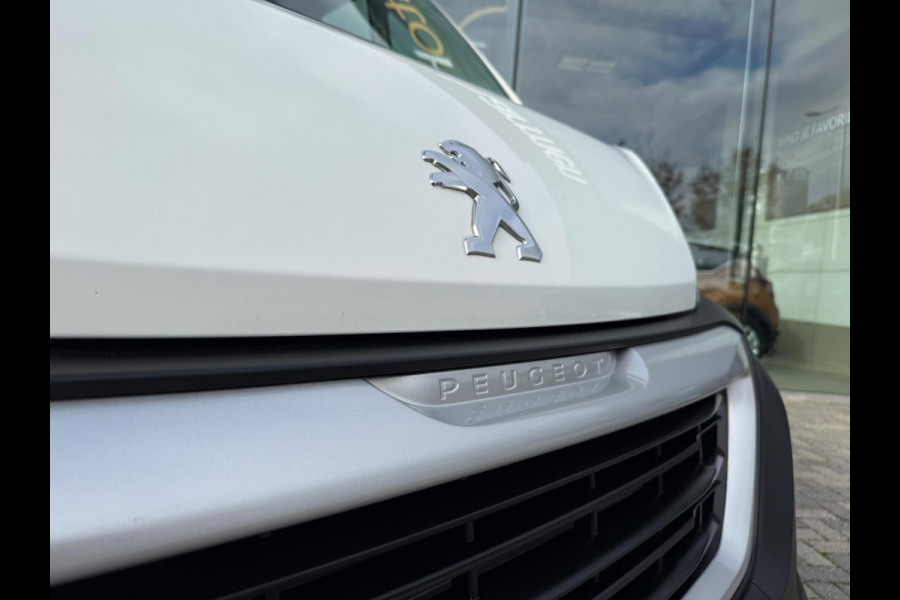 Peugeot Boxer 330 2.2 BlueHDi 120 L2H2 Premium, Trekhaak + Imperiaal