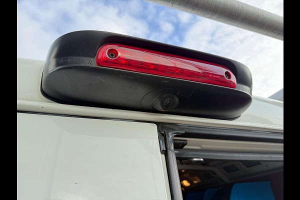 Peugeot Boxer 330 2.2 BlueHDi 120 L2H2 Premium, Trekhaak + Imperiaal