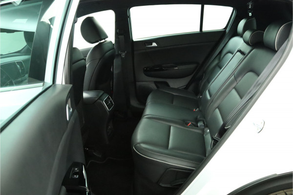 Kia Sportage 1.6 T-GDI 4WD GT-PlusLine - Airco -  Cruise Control - Climate Control - Dodehoek Detectie - Lederen Bekleding - Navigatie - Stoel/Stuur Verwarming - 12 Maanden BOVAG Garantie
