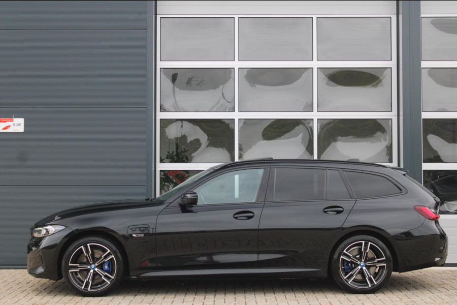 BMW 3 Serie Touring 330e xDrive M-Sport Pro Facelift | Pano | ACC | Memory | Elek. Trekhaak BMW 3 Serie Touring 330e xDrive M-Sport Pro Facelift | Pano | ACC | Memory | Elek. Trekhaak
