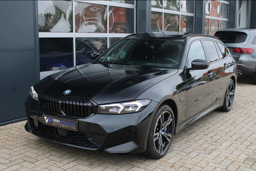 BMW 3 Serie Touring 330e xDrive M-Sport Pro Facelift | Pano | ACC | Memory | Elek. Trekhaak BMW 3 Serie Touring 330e xDrive M-Sport Pro Facelift | Pano | ACC | Memory | Elek. Trekhaak