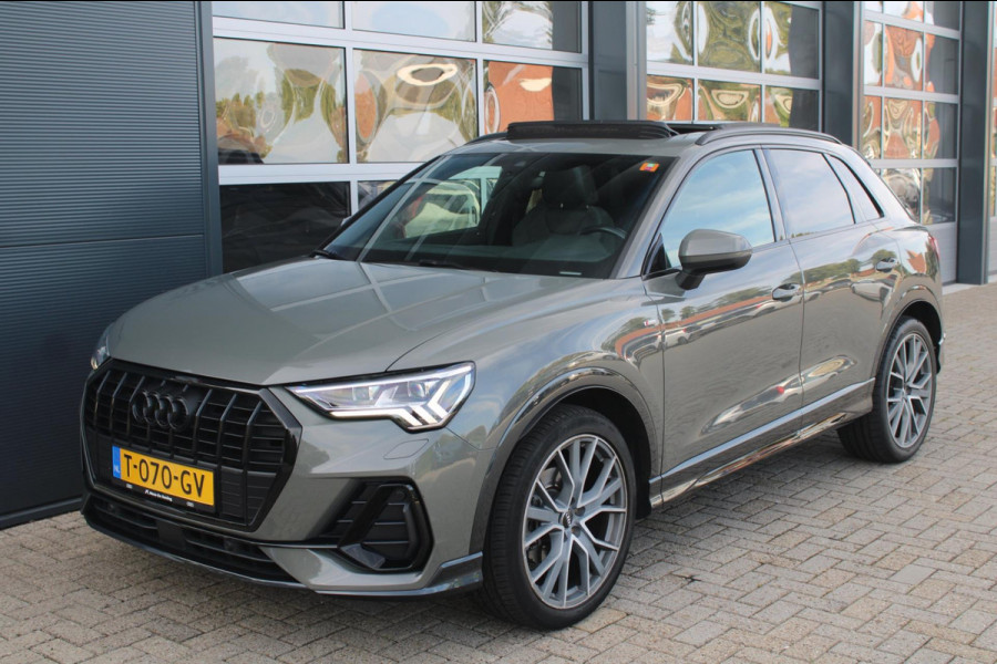 Audi Q3 35 TFSI S-Line | Pano | Sfeer | Matrix | Stoelverwarming Audi Q3 35 TFSI S-Line | Pano | Sfeer | Matrix | Stoelverwarming