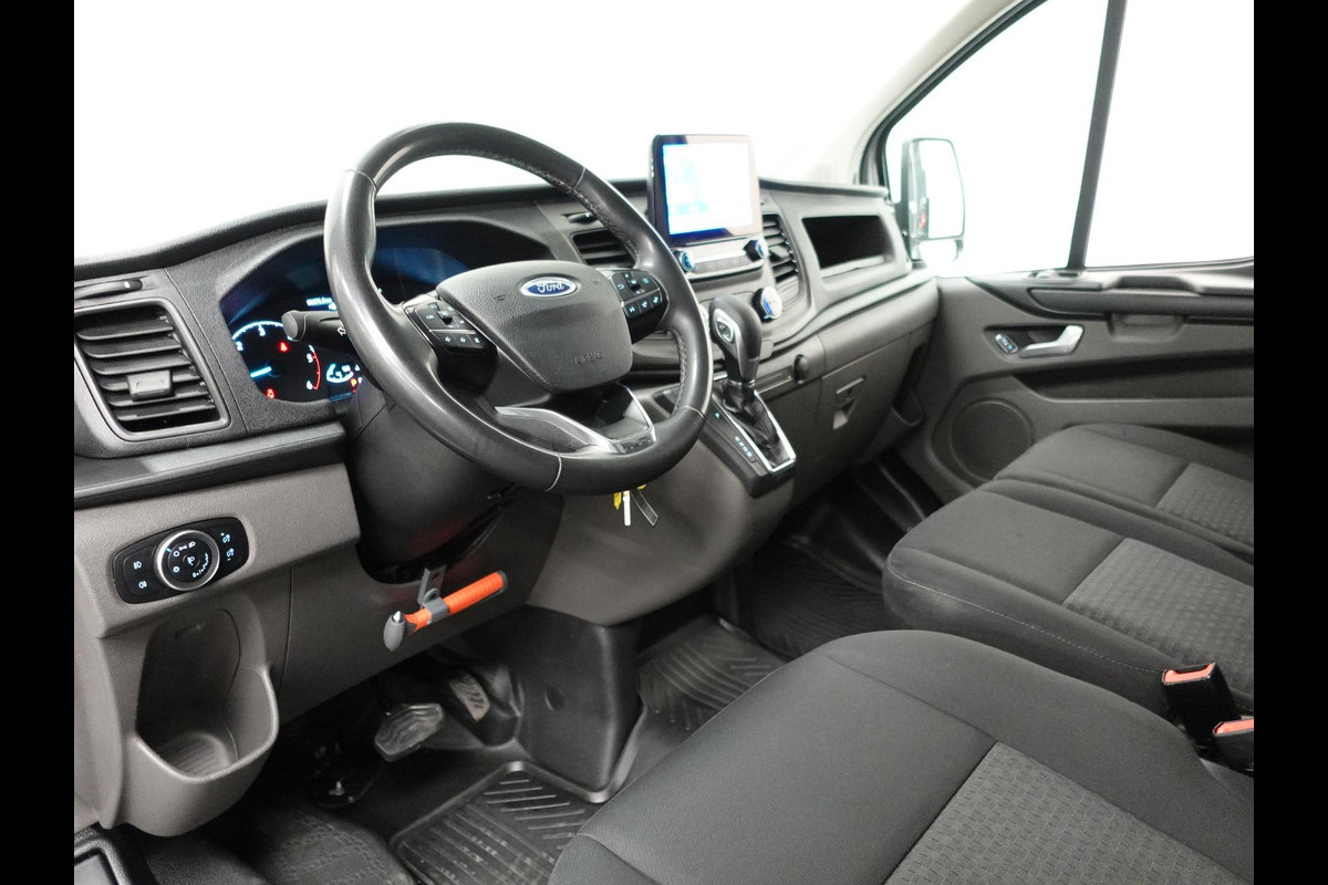 Ford Transit Custom 300 2.0 TDCI L2H1 Trend Automaat Airco Navi Bluetooth 3-Zits Camera Trekhaak Camera Ford Transit Custom 300 2.0 TDCI L2H1 Trend Automaat Airco Navi Bluetooth 3-Zits Camera Trekhaak Camera