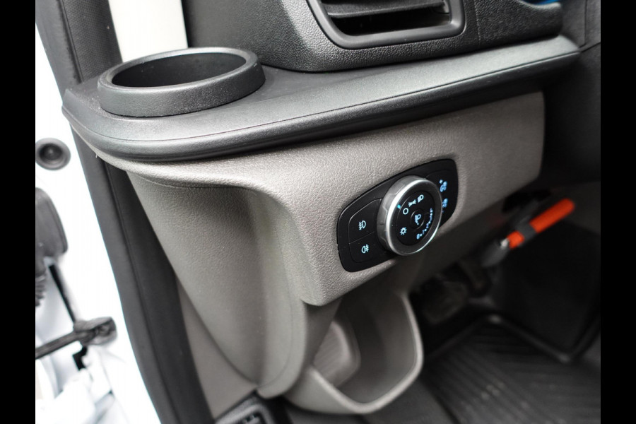 Ford Transit Custom 300 2.0 TDCI L2H1 Trend Automaat Airco Navi Bluetooth 3-Zits Camera Trekhaak Camera