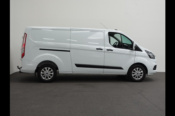 Ford Transit Custom 300 2.0 TDCI L2H1 Trend Automaat Airco Navi Bluetooth 3-Zits Camera Trekhaak Camera