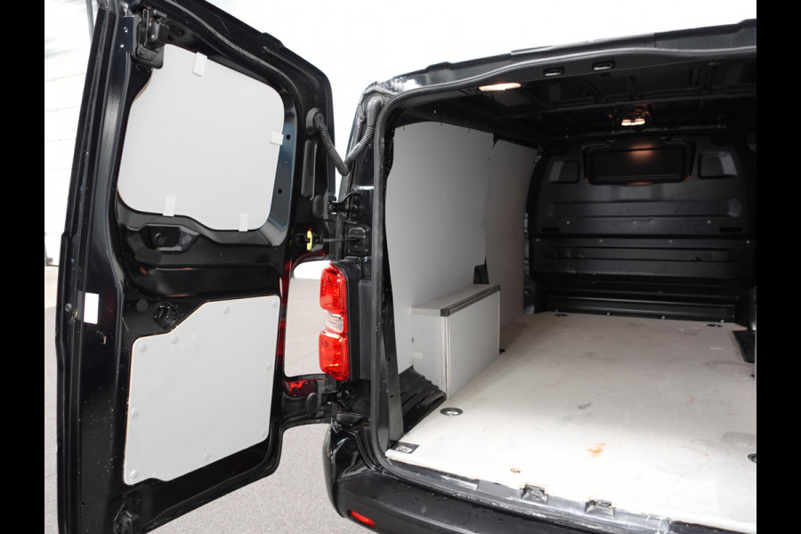 Peugeot Expert 2.0 BlueHDI 180PK Long L3H1 Premium Automaat Navigatie App-Connect Cruise Control Airco LM Velgen Euro6