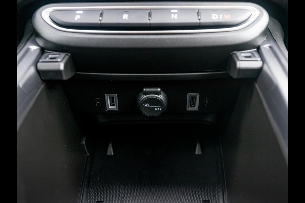 Fiat 600 1.2 Hybrid La Prima | Full Option | Bicolore | Uit voorraad leverbaar ! Fiat 600 1.2 Hybrid La Prima | Full Option | Bicolore | Uit voorraad leverbaar !