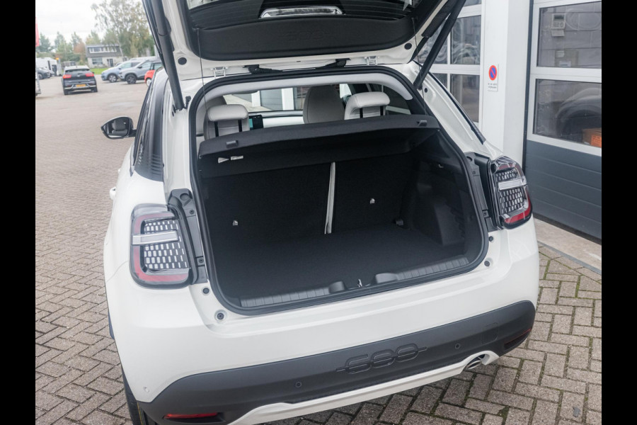 Fiat 600 1.2 Hybrid La Prima | Full Option | Bicolore | Uit voorraad leverbaar ! Fiat 600 1.2 Hybrid La Prima | Full Option | Bicolore | Uit voorraad leverbaar !
