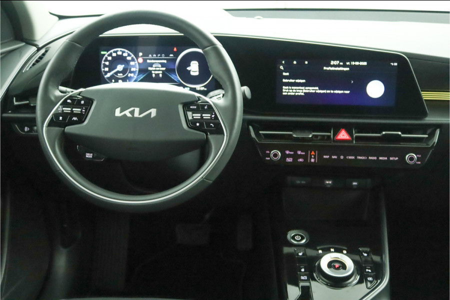 Kia Niro EV DynamicPlusLine 64.8 kWh Automaat - Climate Control - Navigatie - Adaptief Cruise Control - Lichtmetalen Velgen - Fabrieksgarantie Tot 2031