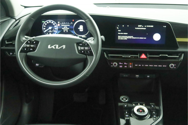 Kia Niro EV DynamicPlusLine 64.8 kWh Automaat - Climate Control - Navigatie - Adaptief Cruise Control - Lichtmetalen Velgen - Fabrieksgarantie Tot 2031