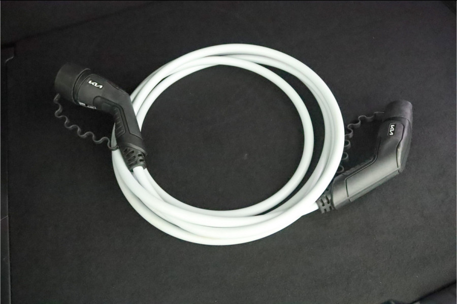 Kia Niro EV DynamicPlusLine 64.8 kWh Automaat - Climate Control - Navigatie - Adaptief Cruise Control - Lichtmetalen Velgen - Fabrieksgarantie Tot 2031