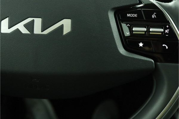 Kia Niro EV DynamicPlusLine 64.8 kWh Automaat - Climate Control - Navigatie - Adaptief Cruise Control - Lichtmetalen Velgen - Fabrieksgarantie Tot 2031