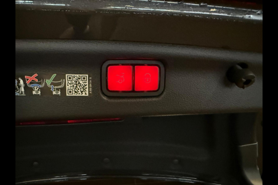Mercedes-Benz C-Klasse 300e Avantgarde-MEMORY-DISTRONIC-360 CAMERA-KEYLESS-COMPLEET