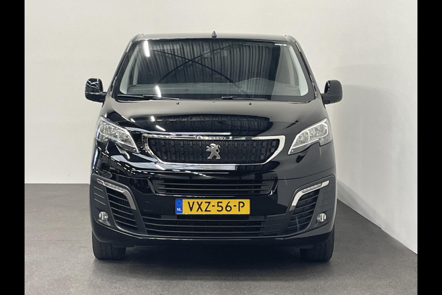 Peugeot Expert 2.0 BlueHDI 180pk Automaat Dubbele Cabine | Navigatie | Airco | Climate Control | 3 zits | Parkeer sensoren | Trekhaak Peugeot Expert 2.0 BlueHDI 180pk Automaat Dubbele Cabine | Navigatie | Airco | Climate Control | 3 zits | Parkeer sensoren | Trekhaak