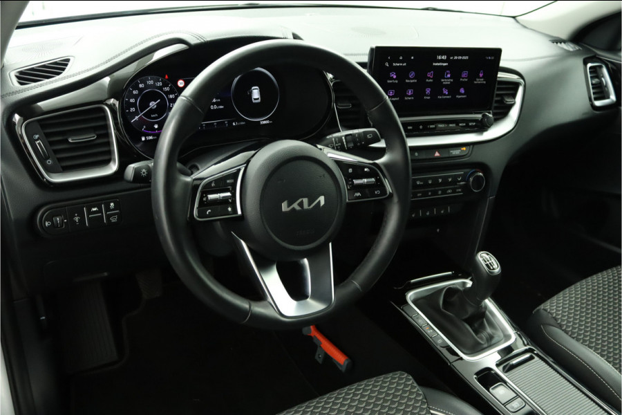 Kia Ceed Sportswagon 1.5 T-GDi DynamicPlusLine - Navigatie - LED Koplampen - Stoel/Stuurverwarming - Climate Control - Cruise Control - Fabrieksgarantie Tot 2031 Kia Ceed Sportswagon 1.5 T-GDi DynamicPlusLine - Navigatie - LED Koplampen - Stoel/Stuurverwarming - Climate Control - Cruise Control - Fabrieksgarantie Tot 2031