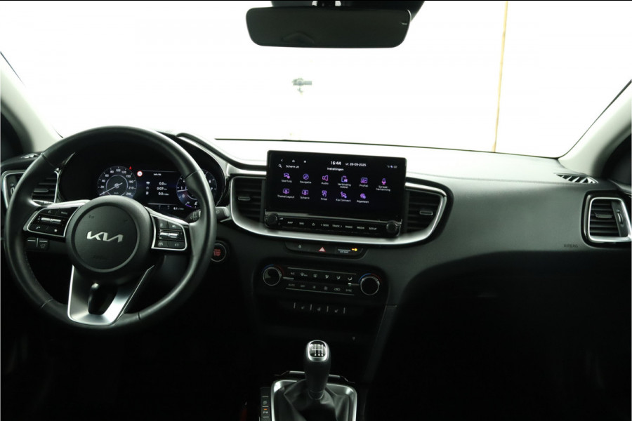 Kia Ceed Sportswagon 1.5 T-GDi DynamicPlusLine - Navigatie - LED Koplampen - Stoel/Stuurverwarming - Climate Control - Cruise Control - Fabrieksgarantie Tot 2031 Kia Ceed Sportswagon 1.5 T-GDi DynamicPlusLine - Navigatie - LED Koplampen - Stoel/Stuurverwarming - Climate Control - Cruise Control - Fabrieksgarantie Tot 2031