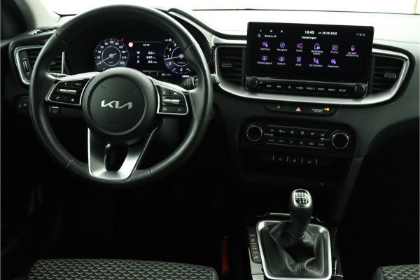 Kia Ceed Sportswagon 1.5 T-GDi DynamicPlusLine - Navigatie - LED Koplampen - Stoel/Stuurverwarming - Climate Control - Cruise Control - Fabrieksgarantie Tot 2031 Kia Ceed Sportswagon 1.5 T-GDi DynamicPlusLine - Navigatie - LED Koplampen - Stoel/Stuurverwarming - Climate Control - Cruise Control - Fabrieksgarantie Tot 2031