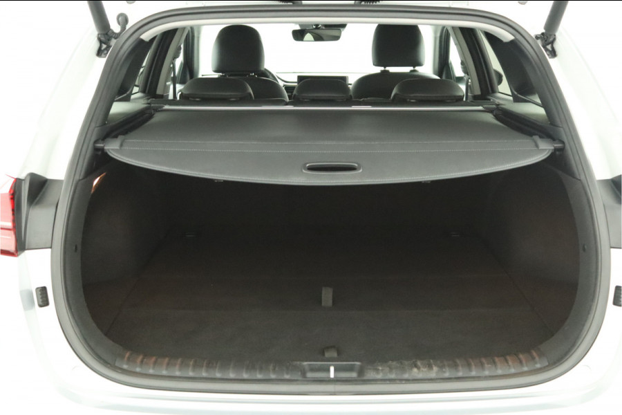 Kia Ceed Sportswagon 1.5 T-GDi DynamicPlusLine - Navigatie - LED Koplampen - Stoel/Stuurverwarming - Climate Control - Cruise Control - Fabrieksgarantie Tot 2031 Kia Ceed Sportswagon 1.5 T-GDi DynamicPlusLine - Navigatie - LED Koplampen - Stoel/Stuurverwarming - Climate Control - Cruise Control - Fabrieksgarantie Tot 2031