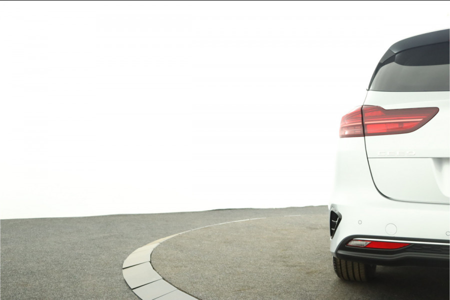 Kia Ceed Sportswagon 1.5 T-GDi DynamicPlusLine - Navigatie - LED Koplampen - Stoel/Stuurverwarming - Climate Control - Cruise Control - Fabrieksgarantie Tot 2031 Kia Ceed Sportswagon 1.5 T-GDi DynamicPlusLine - Navigatie - LED Koplampen - Stoel/Stuurverwarming - Climate Control - Cruise Control - Fabrieksgarantie Tot 2031