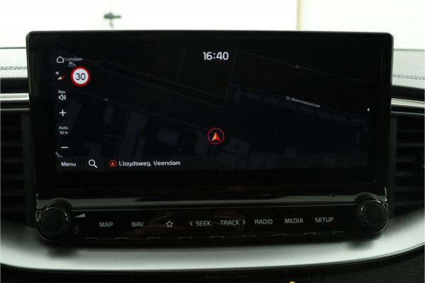 Kia Ceed Sportswagon 1.5 T-GDi DynamicPlusLine - Navigatie - LED Koplampen - Stoel/Stuurverwarming - Climate Control - Cruise Control - Fabrieksgarantie Tot 2031 Kia Ceed Sportswagon 1.5 T-GDi DynamicPlusLine - Navigatie - LED Koplampen - Stoel/Stuurverwarming - Climate Control - Cruise Control - Fabrieksgarantie Tot 2031
