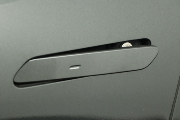 Kia Ev6 Edition Advanced 77.4 kWh - Matrix LED Koplampen - Kunst Lederen Bekleding - Adaptief Cruise Control - Climate Control - Fabrieksgarantie Tot 2031