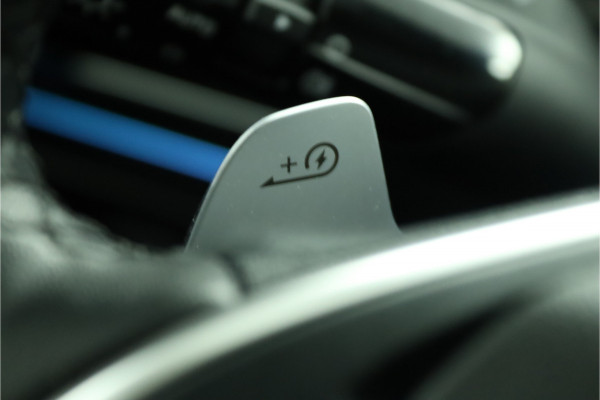 Kia Ev6 Edition Advanced 77.4 kWh - Matrix LED Koplampen - Kunst Lederen Bekleding - Adaptief Cruise Control - Climate Control - Fabrieksgarantie Tot 2031