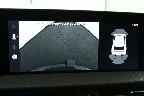 Kia Ev6 Edition Advanced 77.4 kWh - Matrix LED Koplampen - Kunst Lederen Bekleding - Adaptief Cruise Control - Climate Control - Fabrieksgarantie Tot 2031