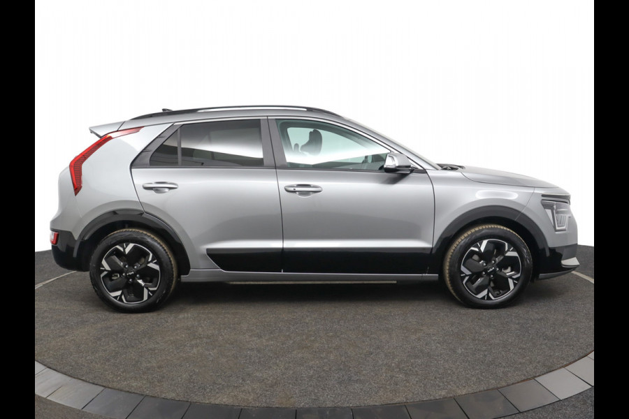 Kia Niro EV DynamicPlusLine 64.8 kWh - LED Koplampen - Schuif-/Kanteldak - Stoel/Stuurverwarming - Kunst Lederen Bekleding - Navigatie - Fabrieksgarantie Tot 2031