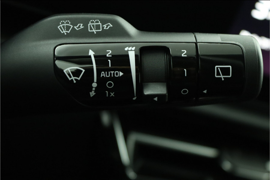 Kia Niro EV DynamicPlusLine 64.8 kWh - LED Koplampen - Schuif-/Kanteldak - Stoel/Stuurverwarming - Kunst Lederen Bekleding - Navigatie - Fabrieksgarantie Tot 2031