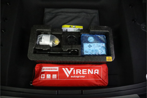 Kia Niro EV DynamicPlusLine 64.8 kWh - LED Koplampen - Schuif-/Kanteldak - Stoel/Stuurverwarming - Kunst Lederen Bekleding - Navigatie - Fabrieksgarantie Tot 2031
