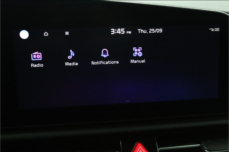 Kia Niro EV DynamicPlusLine 64.8 kWh - LED Koplampen - Schuif-/Kanteldak - Stoel/Stuurverwarming - Kunst Lederen Bekleding - Navigatie - Fabrieksgarantie Tot 2031