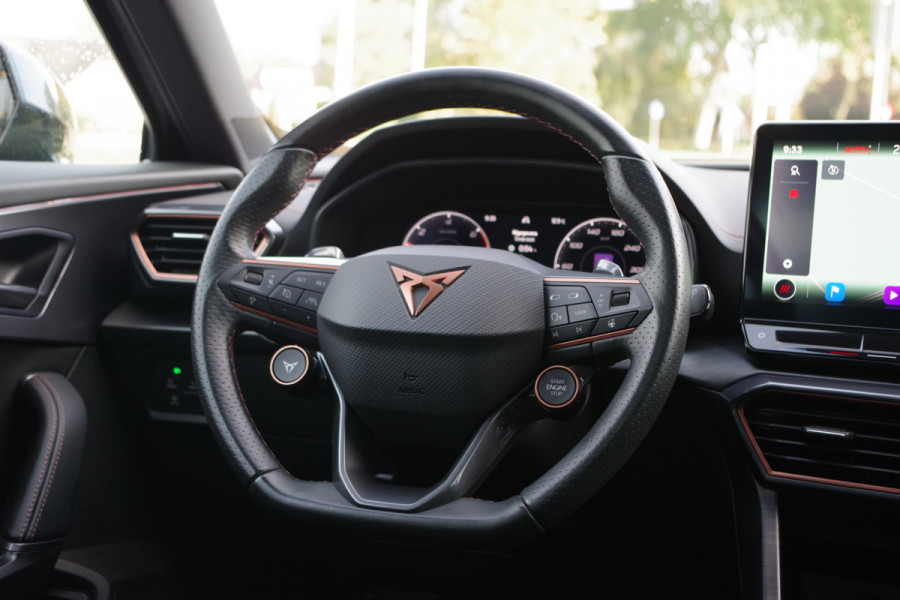 CUPRA Formentor 1.4 e-Hybrid 245 PK VZ Copper Edition PHEV, Panoramadak, Kuipstoelen, Carplay, Camera