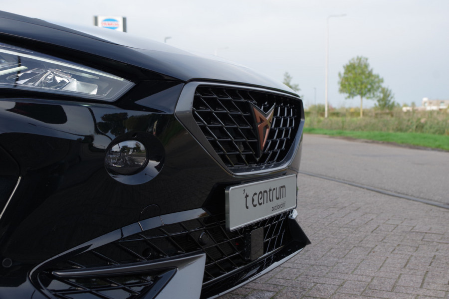 CUPRA Formentor 1.4 e-Hybrid 245 PK VZ Copper Edition PHEV, Panoramadak, Kuipstoelen, Carplay, Camera