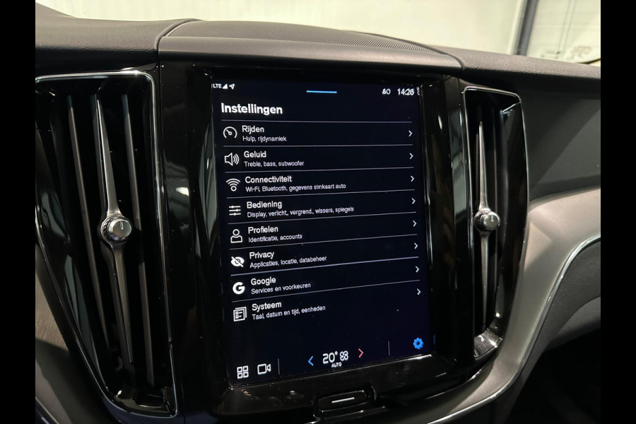 Volvo XC60 T6 Aut. LongRange Core Bright Parkeercamera Panoramadak 350pk