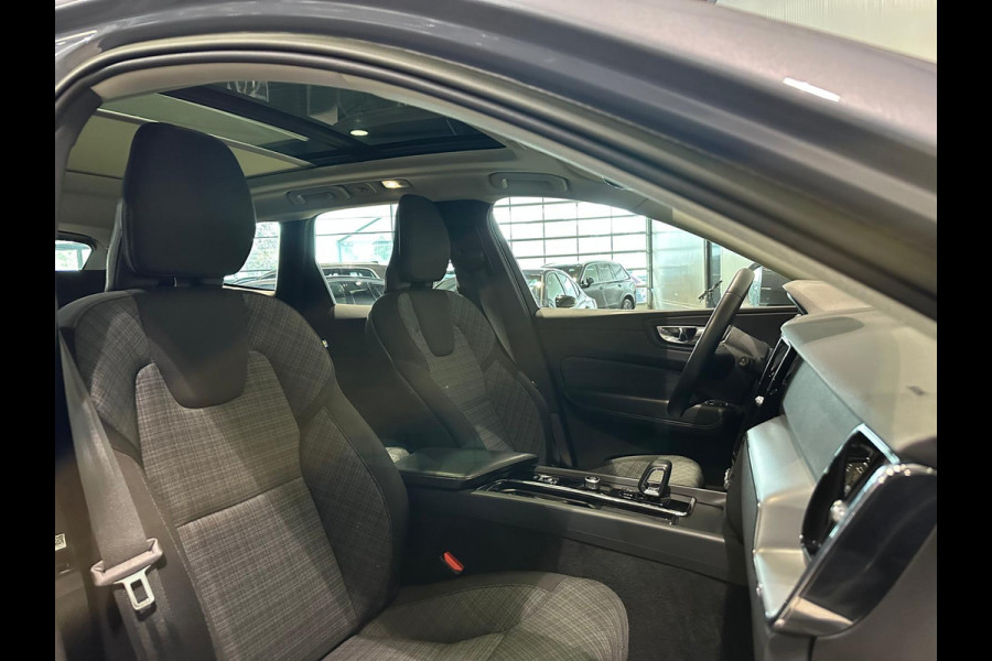 Volvo XC60 T6 Aut. LongRange Core Bright Parkeercamera Panoramadak 350pk