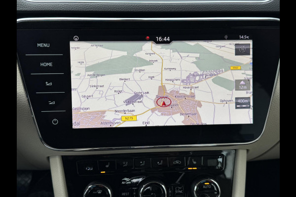 Škoda Superb Combi 1.8 TSI Style Business Automaat Adaptive cruise Climate control Leer/Alcantara Stoelverwarming Apple / Android