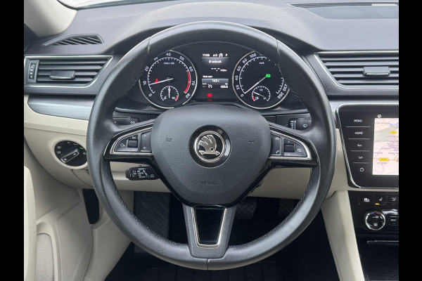 Škoda Superb Combi 1.8 TSI Style Business Automaat Adaptive cruise Climate control Leer/Alcantara Stoelverwarming Apple / Android
