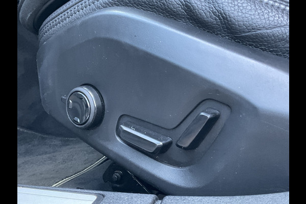 Volvo S60 2.0 T6 340pk AWD Twin Engine R-Design PHEV Pano.dak Leer Stoelverw. V+A