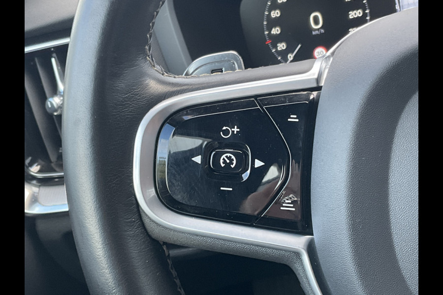 Volvo S60 2.0 T6 340pk AWD Twin Engine R-Design PHEV Pano.dak Leer Stoelverw. V+A