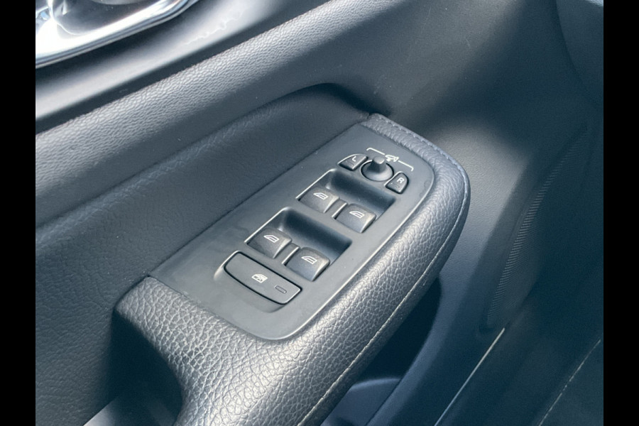 Volvo S60 2.0 T6 340pk AWD Twin Engine R-Design PHEV Pano.dak Leer Stoelverw. V+A