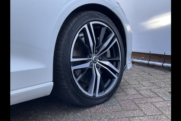 Volvo S60 2.0 T6 340pk AWD Twin Engine R-Design PHEV Pano.dak Leer Stoelverw. V+A