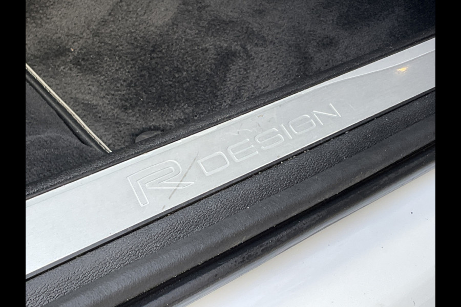 Volvo S60 2.0 T6 340pk AWD Twin Engine R-Design PHEV Pano.dak Leer Stoelverw. V+A