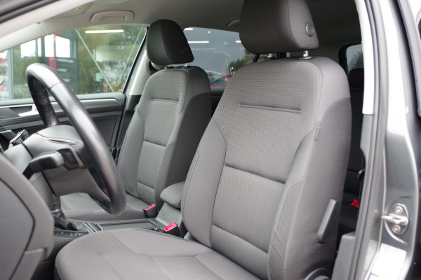 Volkswagen Golf 1.5 TSI 130 PK DSG-Automaat Comfortline BNS, Stoelverwarming, Carplay, Climate Control