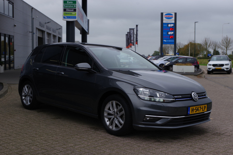 Volkswagen Golf 1.5 TSI 130 PK DSG-Automaat Comfortline BNS, Stoelverwarming, Carplay, Climate Control