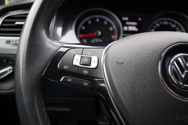 Volkswagen Golf 1.5 TSI 130 PK DSG-Automaat Comfortline BNS, Stoelverwarming, Carplay, Climate Control