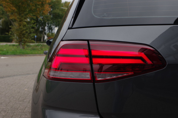 Volkswagen Golf 1.5 TSI 130 PK DSG-Automaat Comfortline BNS, Stoelverwarming, Carplay, Climate Control