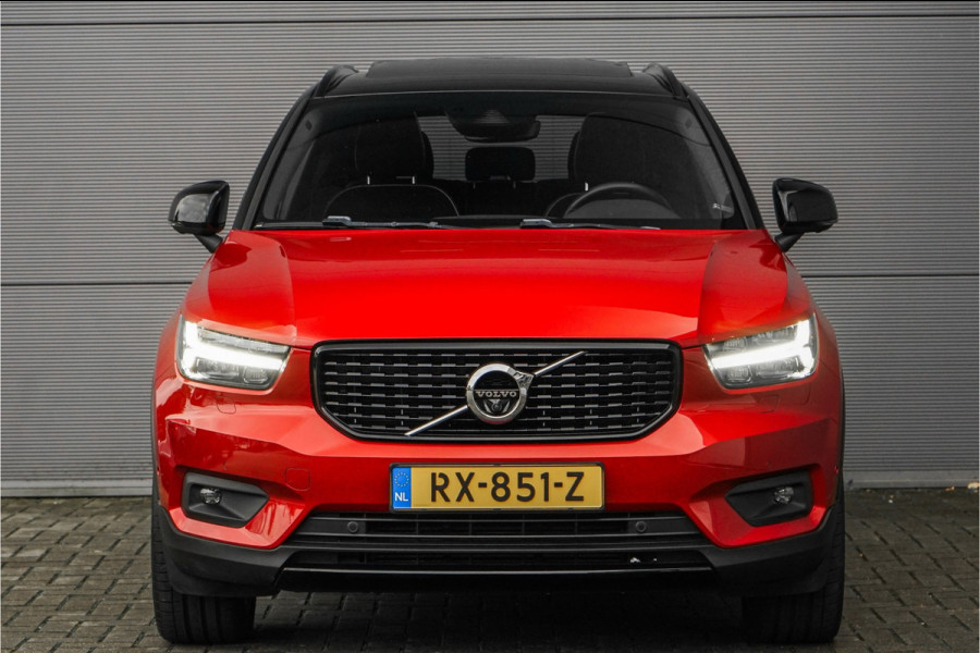 Volvo XC40 2.0 T5 AWD R-Design Pano Camera ACC 20" Volvo XC40 2.0 T5 AWD R-Design Pano Camera ACC 20"